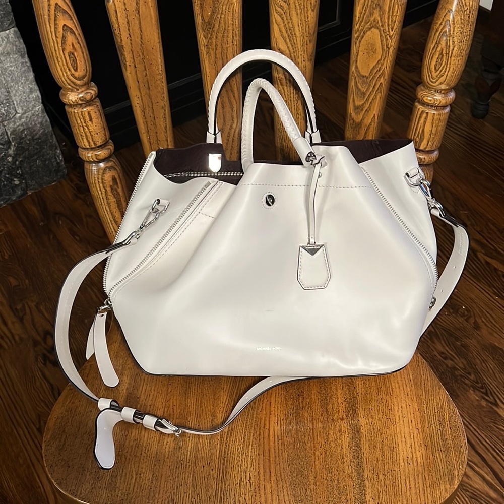 Micheal kors very roomy